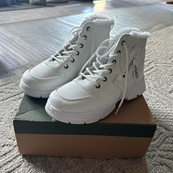 Women's White Boots - Picture 1 of 5